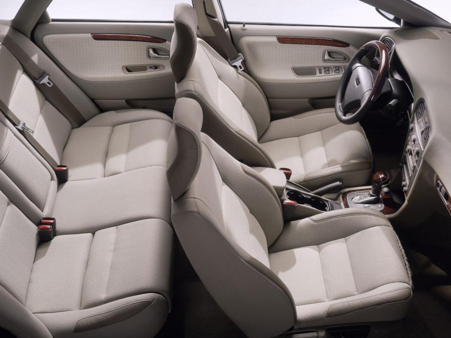  Volvo S40 2002 года  (фото 4 из 14)